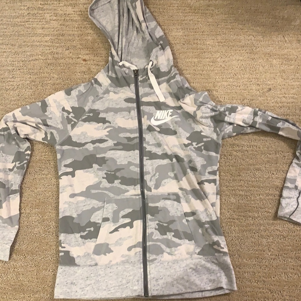 nike long sleeve zip up